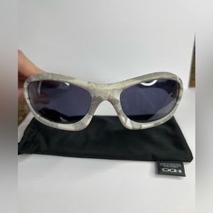 LIMITED EDITION CAMOUFLAGE OAKLEY MONSTER DOG